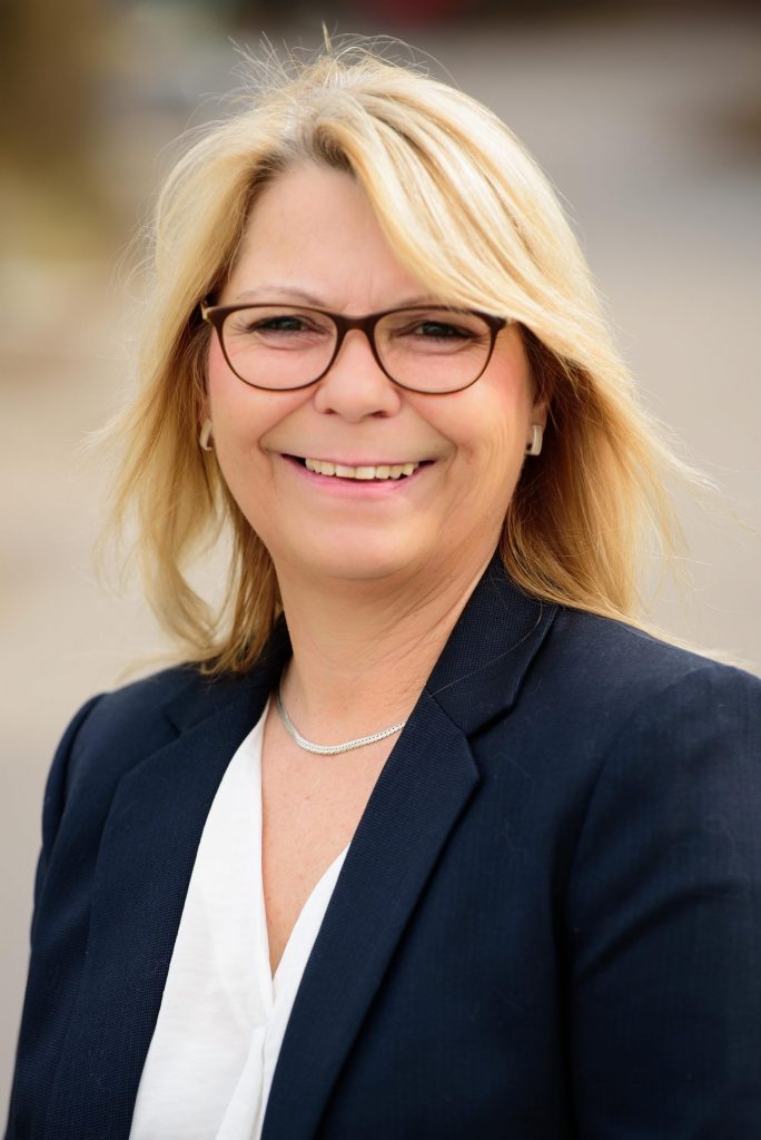 Kontakt zu Anette Hoffmann - Ihre Immobilienmaklerin für Fellbach, Waiblingen und Umgebung - Immobilien Kernen